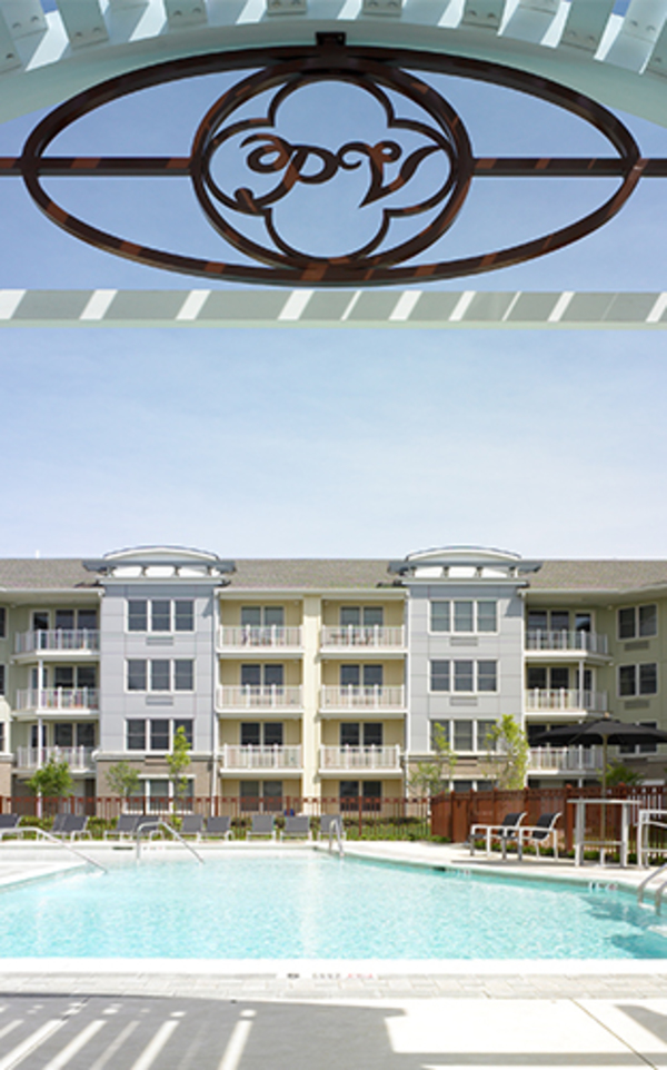 Piervillage2 th