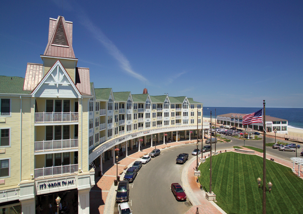 Piervillage1 02